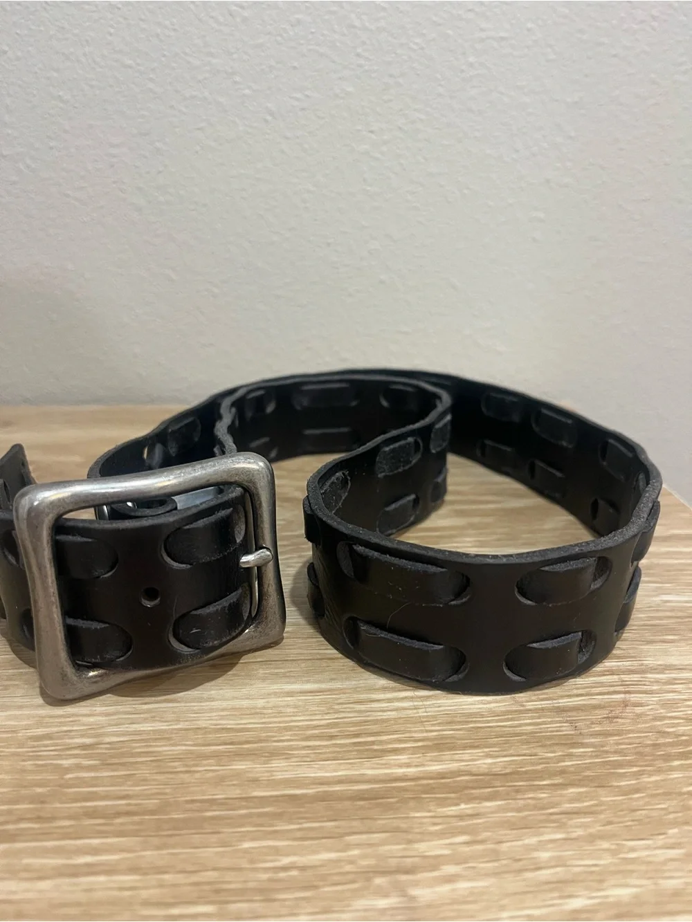 Lucky Brand Black Men’s Leather Belt with Loop Cutout Design